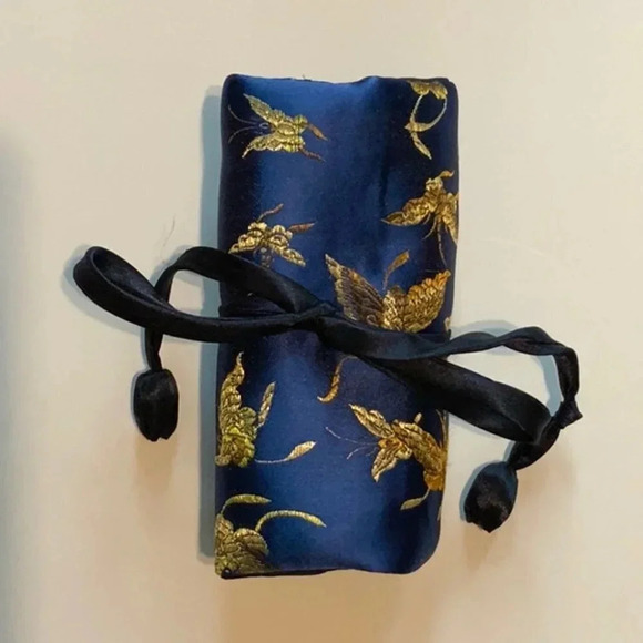 2/$30 VINTAGE Blue/Gold Butterflies Satin Jewellery Roll - Picture 3 of 12